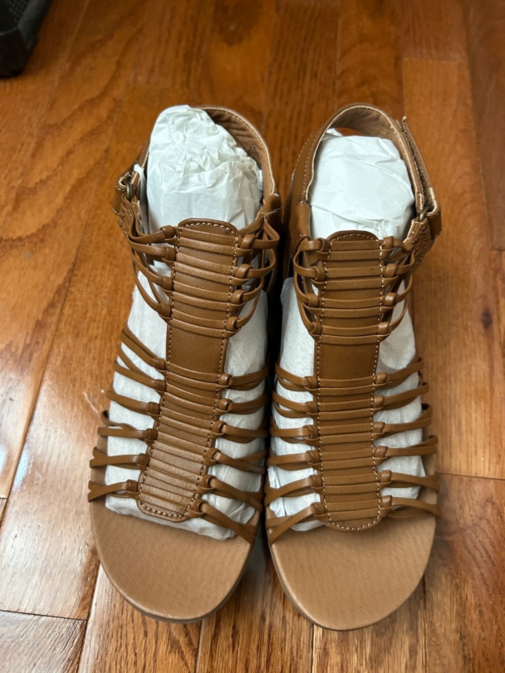 New Baretraps Sandals
